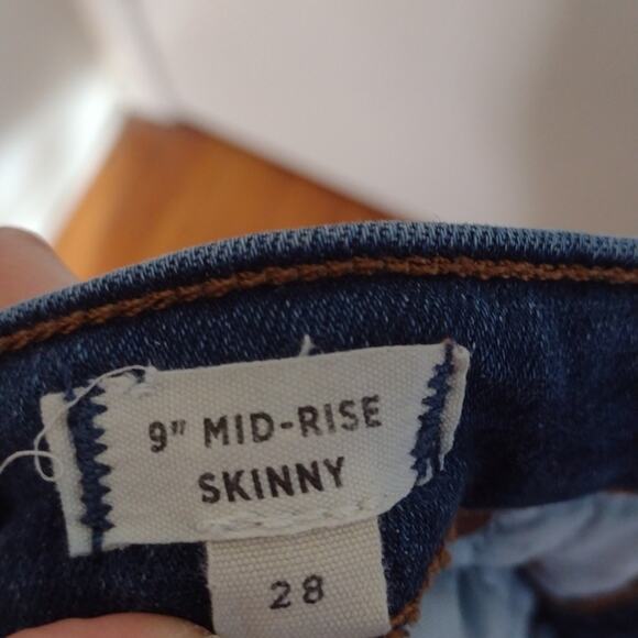Madewell 9” Mid-rise Button Fly Raw Hem Skinny Jeans Size 28 Denim - Picture 4 of 13